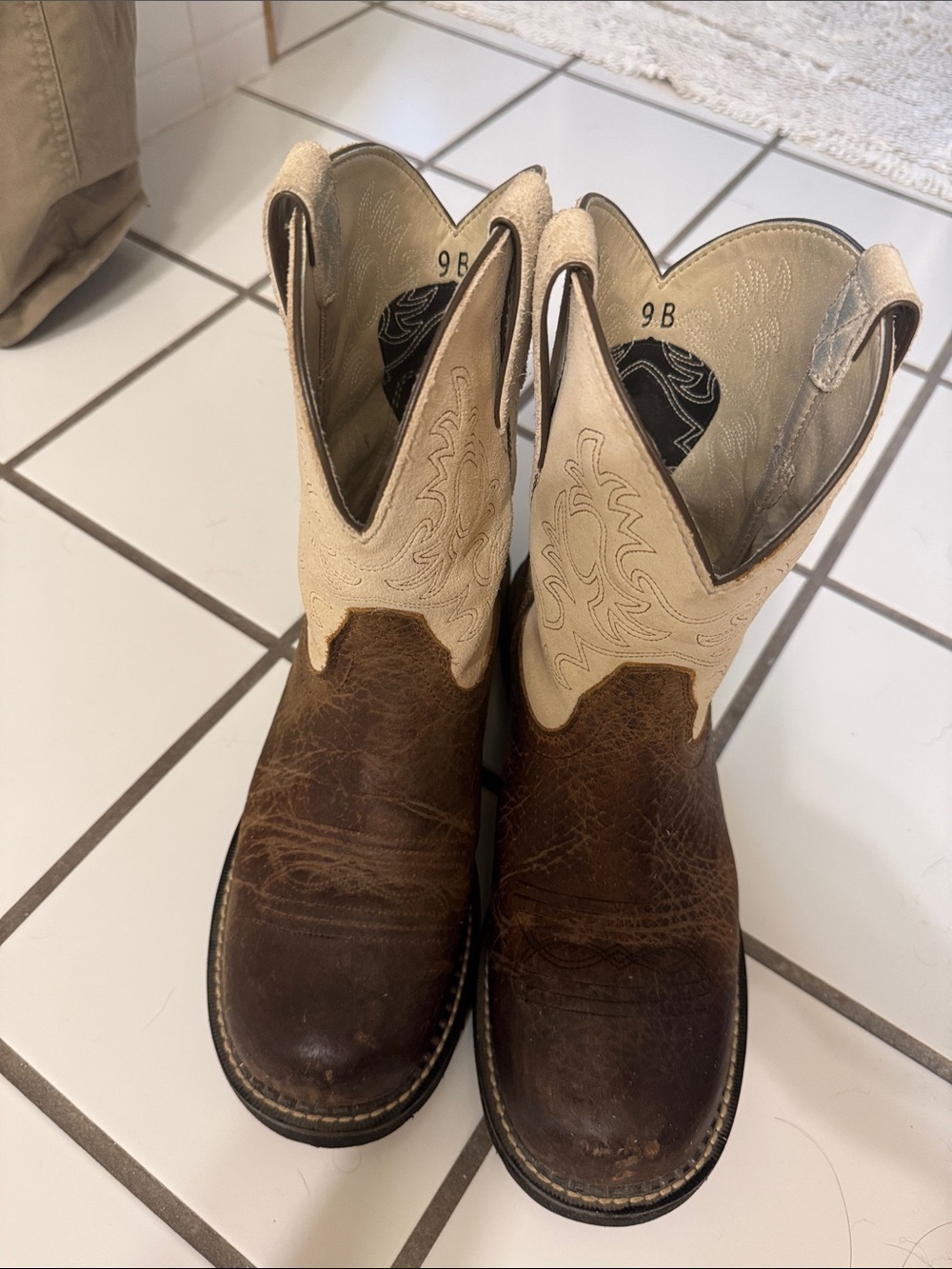 Women’s Two-Tone Brown and Cream Western Short Shaft Boots